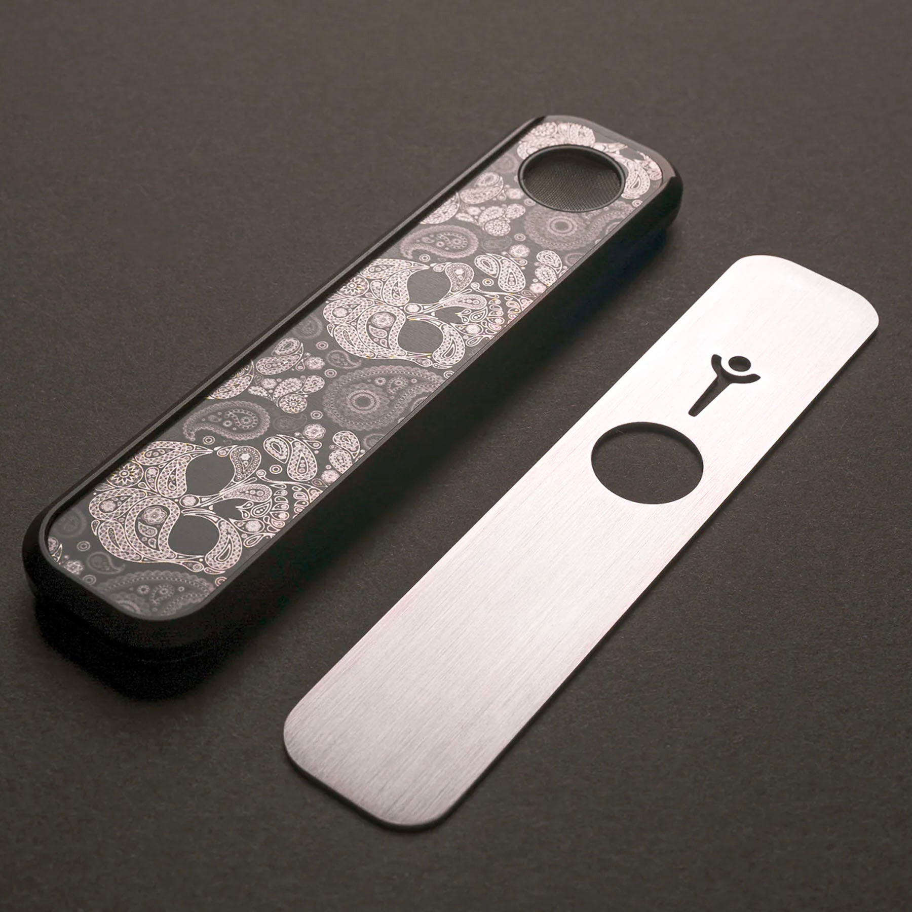 Genius Pipe Saṃsāra Skulls Limited Edition Hand Pipe
